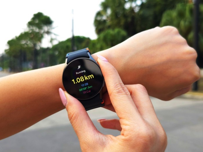 Samsung-Galaxy-Watch7-Running