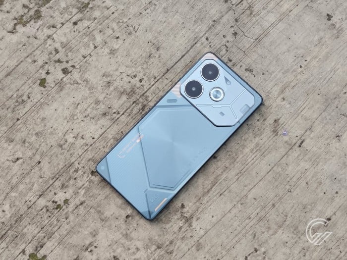 TECNO POVA 6 - Back Diagonal Sky