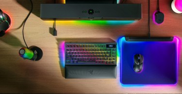 Razer-BlackWidow-V4-Pro-75-atas.