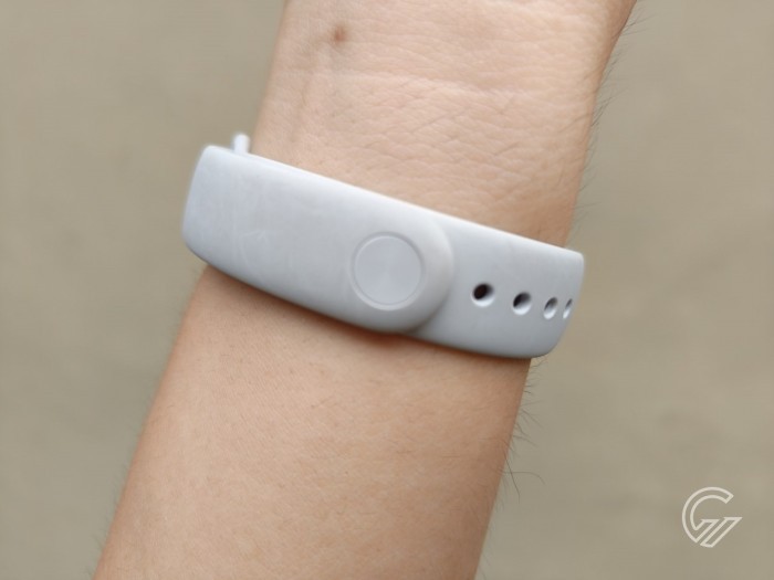 Xiaomi Smart Band 9 - Hands - Lock