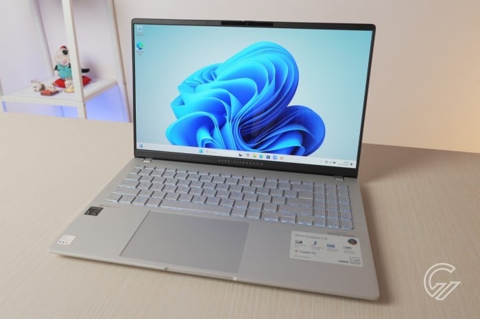 Laptop AI Terbaik - ASUS Vivobook S 15 OLED S5507