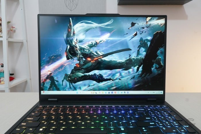 Review Lenovo Legion Pro 7 16IRX9H (7)