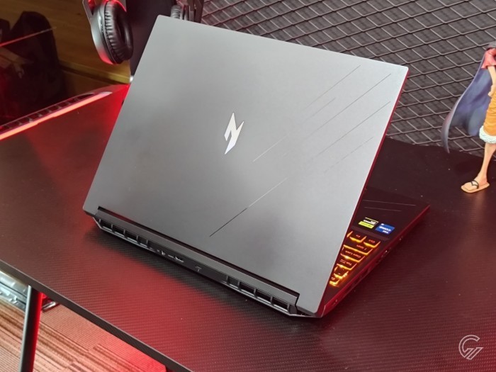 Laptop Konten Kreator - Acer Nitro V 16