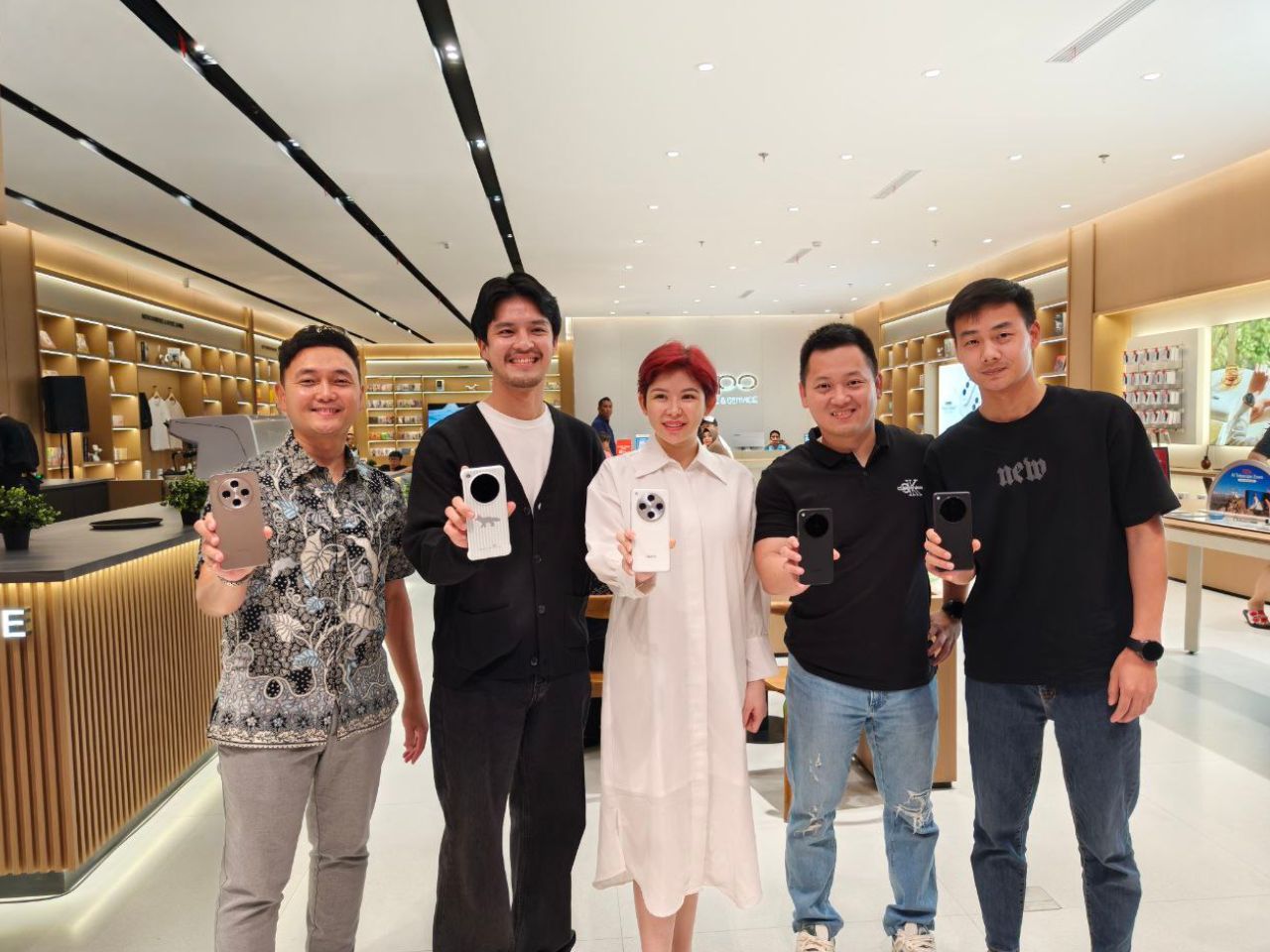 OPPO Experience Store Kini Hadir di Pakuwon Mall Bekasi, Ada Promo Kopi Gratis