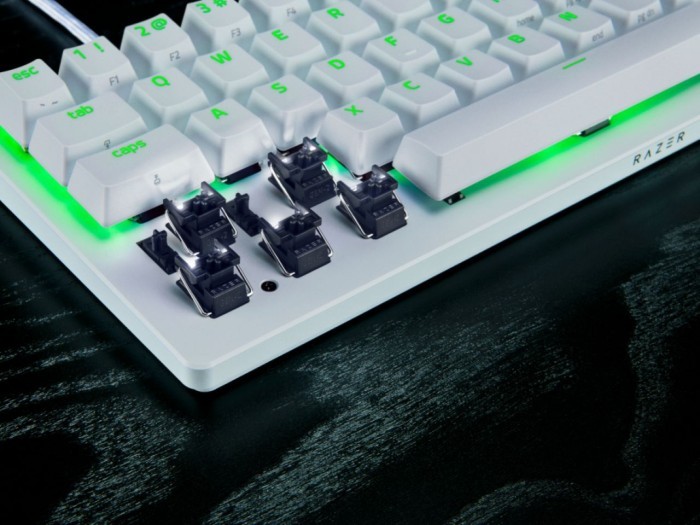 Razer Huntsman V3 Pro Mini Warna Putih (2)