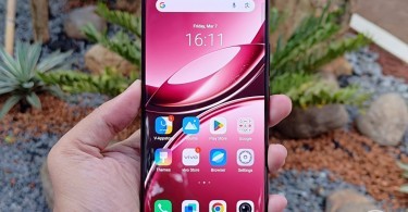 vivo-V50-Display