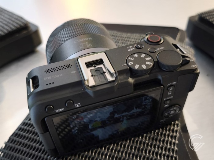 Canon EOS R50 V Tombol