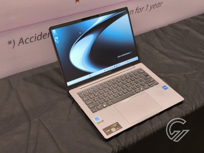 ASUS ExpertBook P3 kanan