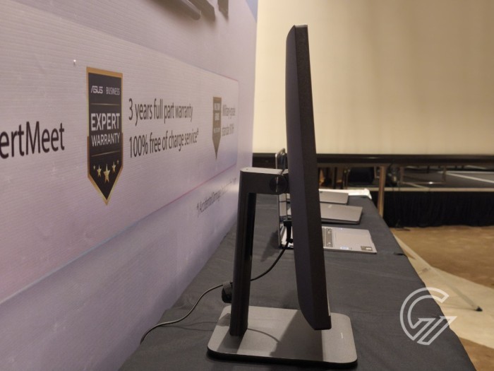 ASUS ExpertCenter P400 Samping