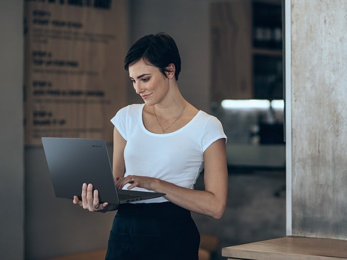 Acer Swift X 14 Featurez