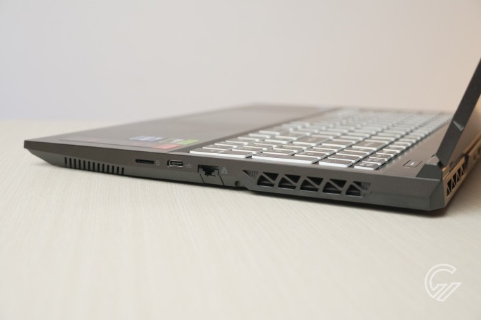 Axioo Pongo 735
