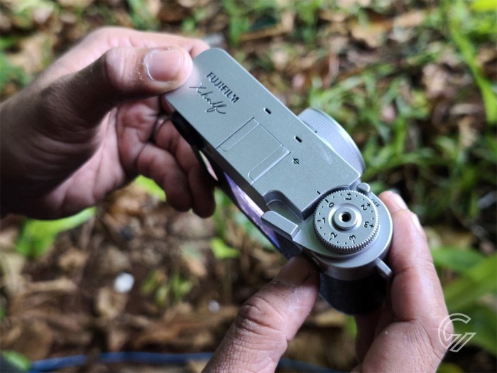 FUJIFILM X half Tuas