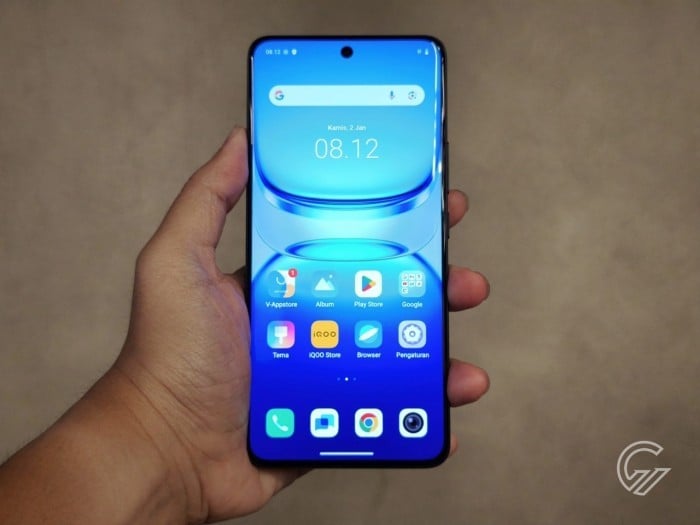 Kelebihan dan Kekurangan IQOO Z10 - Layar