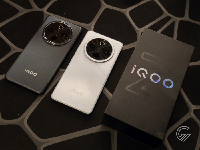 iQOO-Z10-withBox