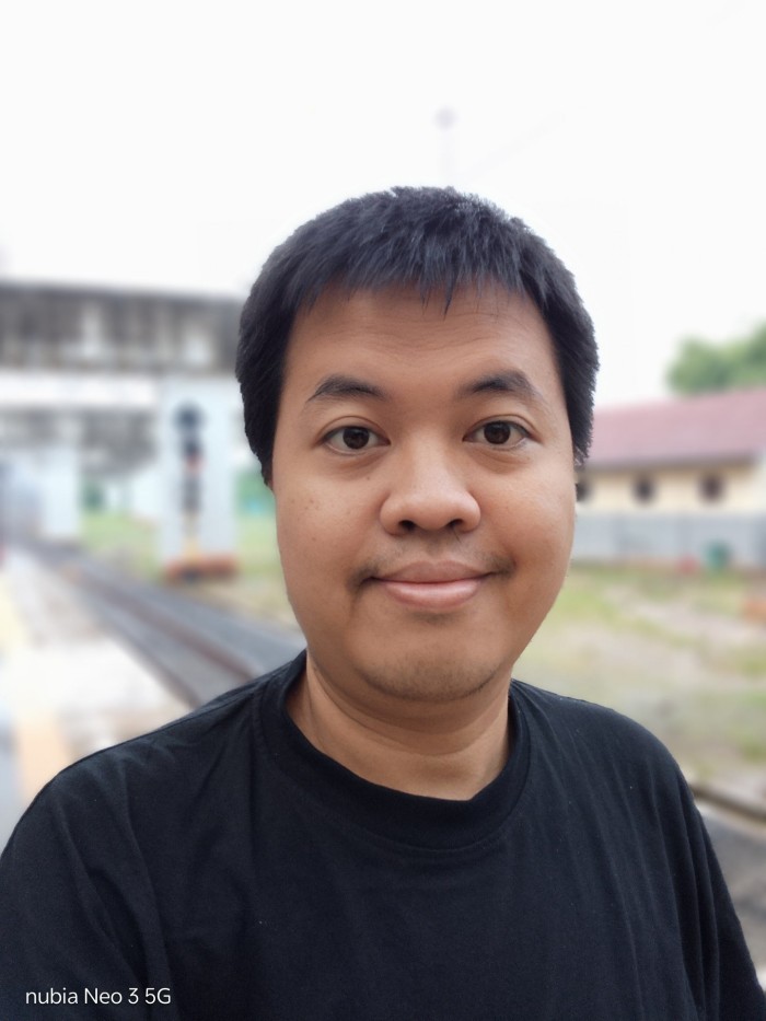 nubia-Neo-3-5G-Selfie-Portrait