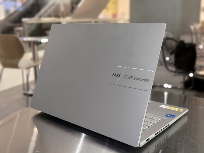 ASUS Vivobook 14 A1405VA (2)