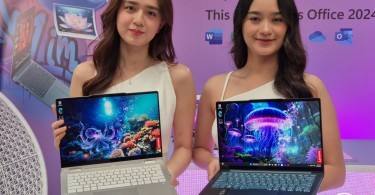 Laptop Lenovo dengan AMD Ryzen AI 2025 (1)