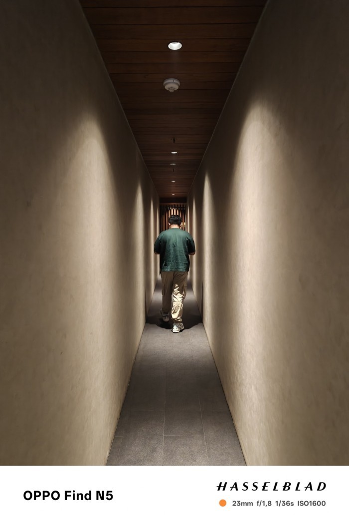 OPPO-Find-N5-Lorong