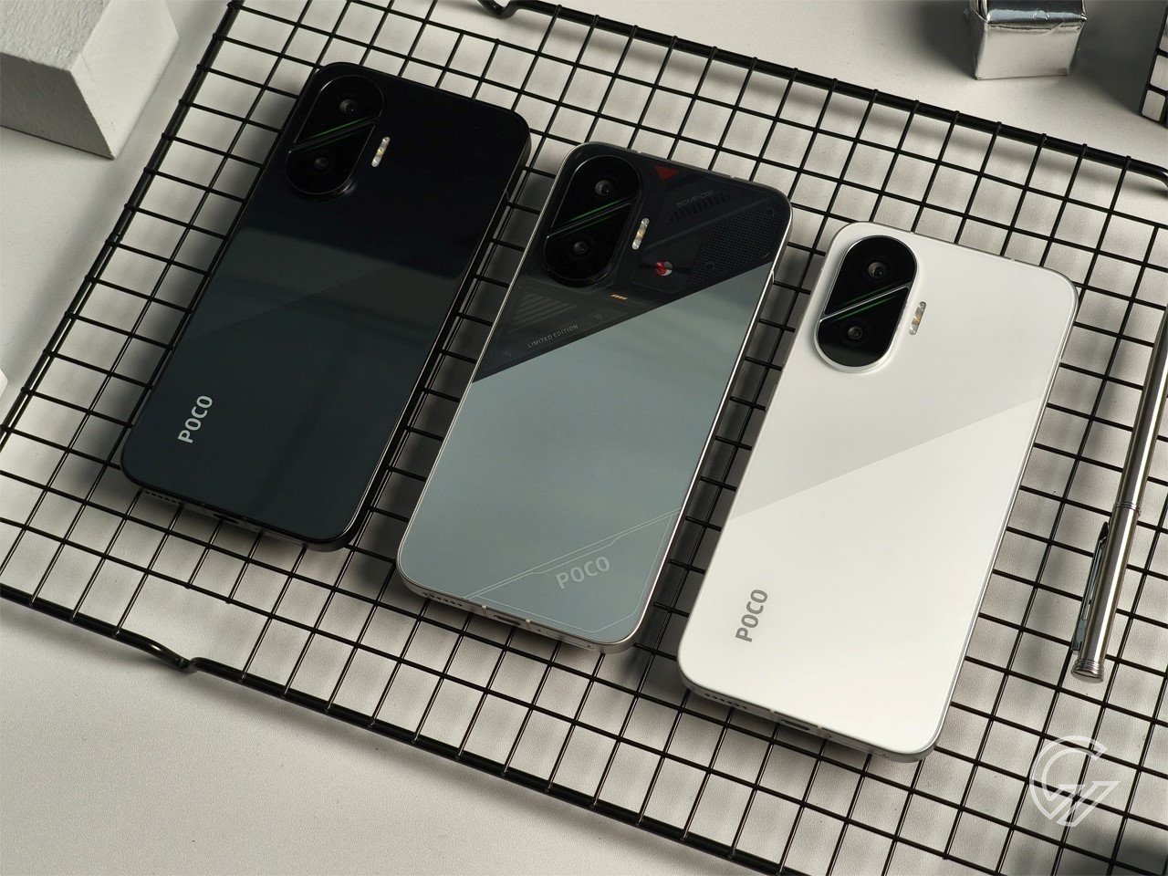 POCO F7 Feature Trio