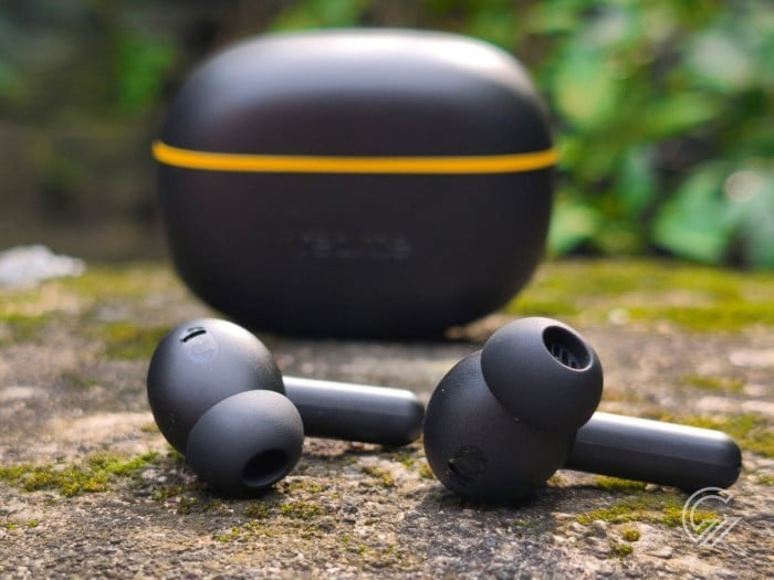 realme-Buds-T200-Lite-Earbuds-withbox