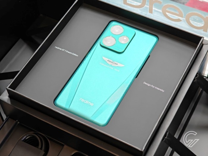 realme-GT-7-DreamEdition-BoxDiagonal