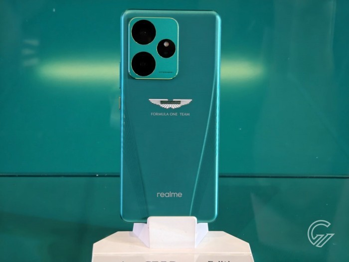 realme-GT-7-DreamEditionBackCenter