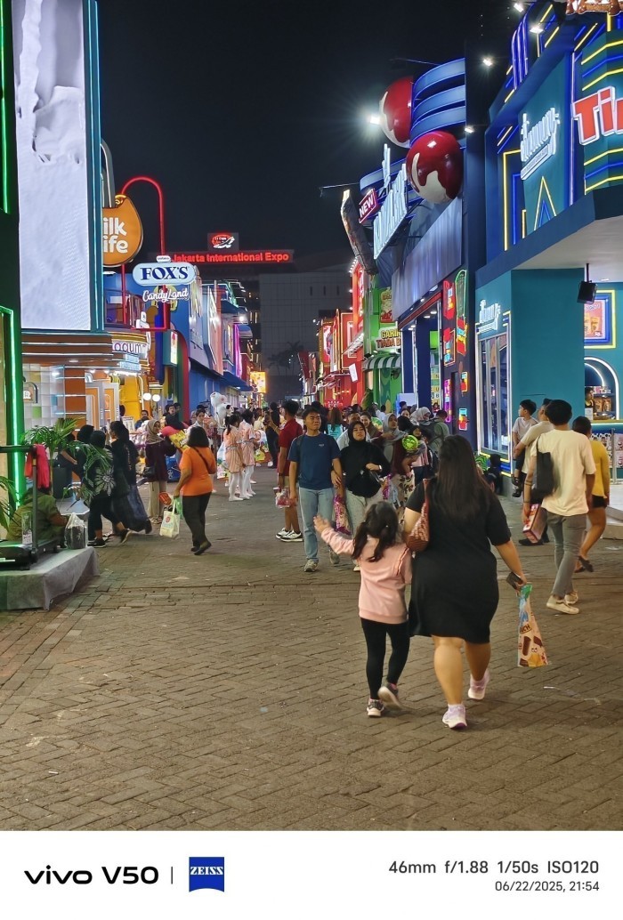 vivo-V50-5G-AreaJakartaFair-1