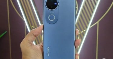 vivo-V50-5G-Booth-Back