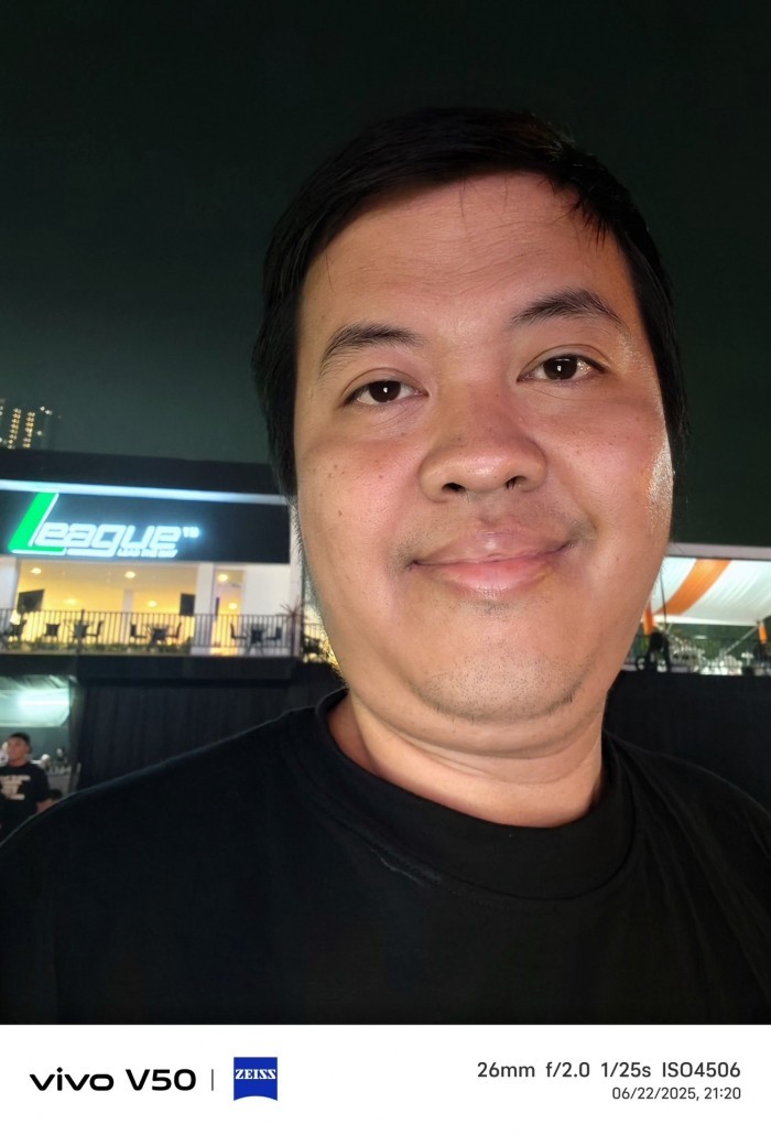 vivo-V50-5G-Selfie-NightMode