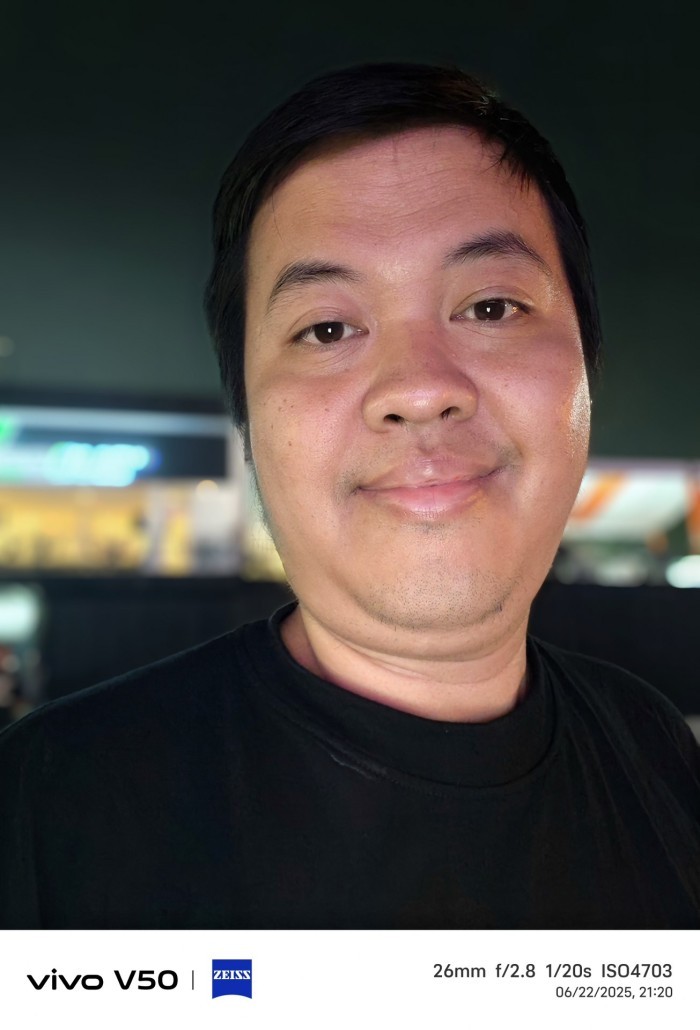 vivo-V50-5G-Selfie-Portrait