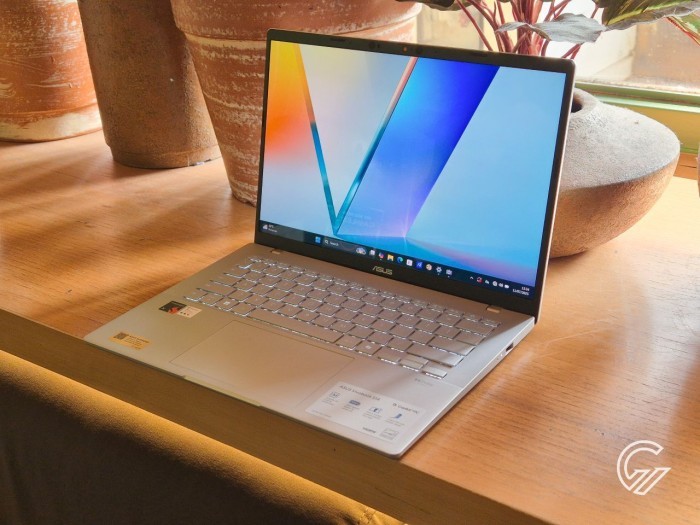 ASUS Vivobook S14 Varian OLED dan AMD (4)