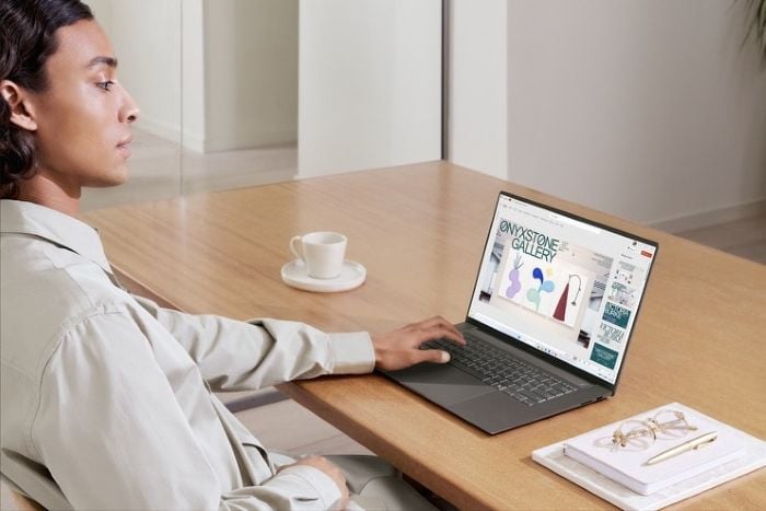 ASUS Zenbook S16 OLED (UM5606WA) Rilis (2)