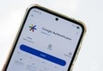 Aplikasi Authenticator di Play Store