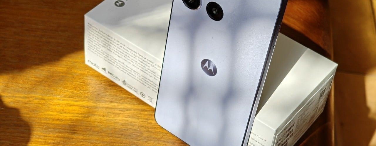Hands-On Motorola Moto G86 POWER 5G (1)