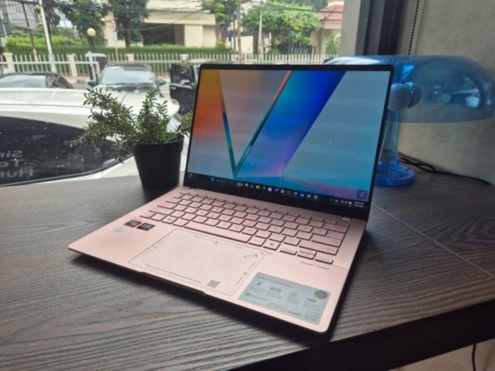 Laptop dengan Ryzen AI 4