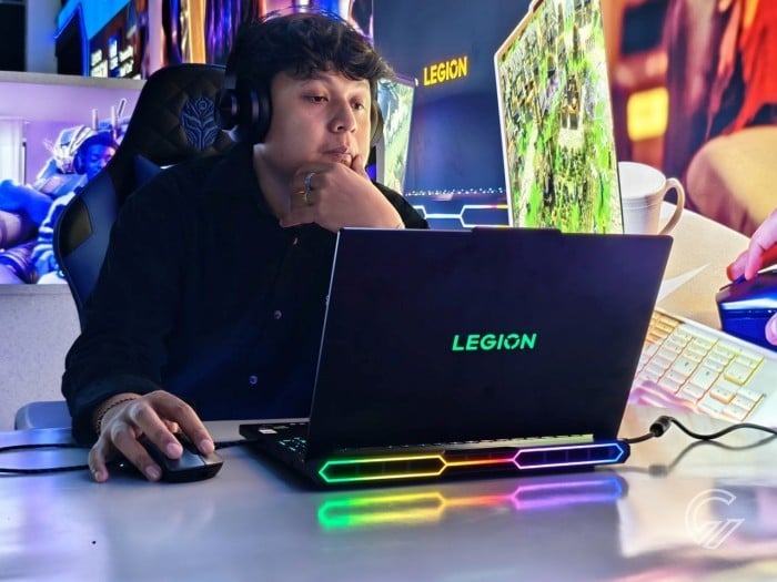 Lenovo-Legion-Pro-7i-Gaming-1
