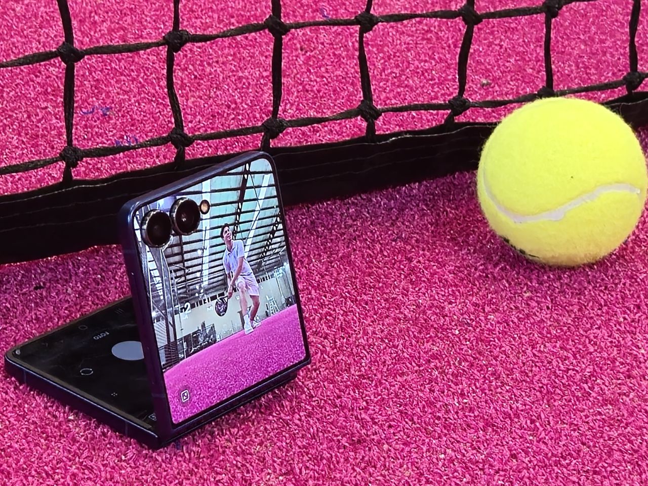Olahraga Padel dengan Galaxy Z Flip7 (7)