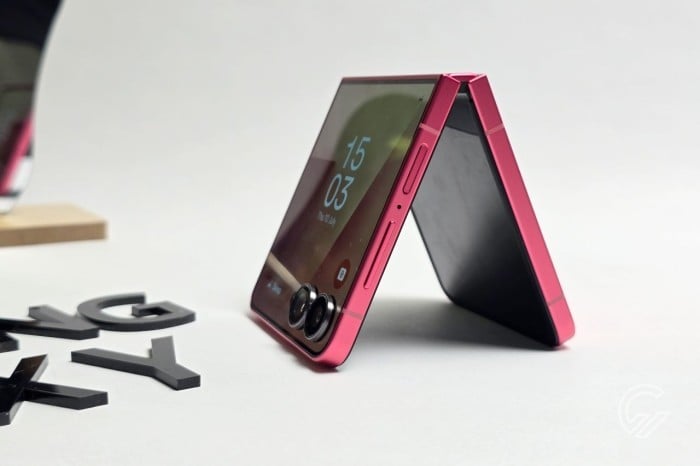 Samsung Galaxy Z Flip7