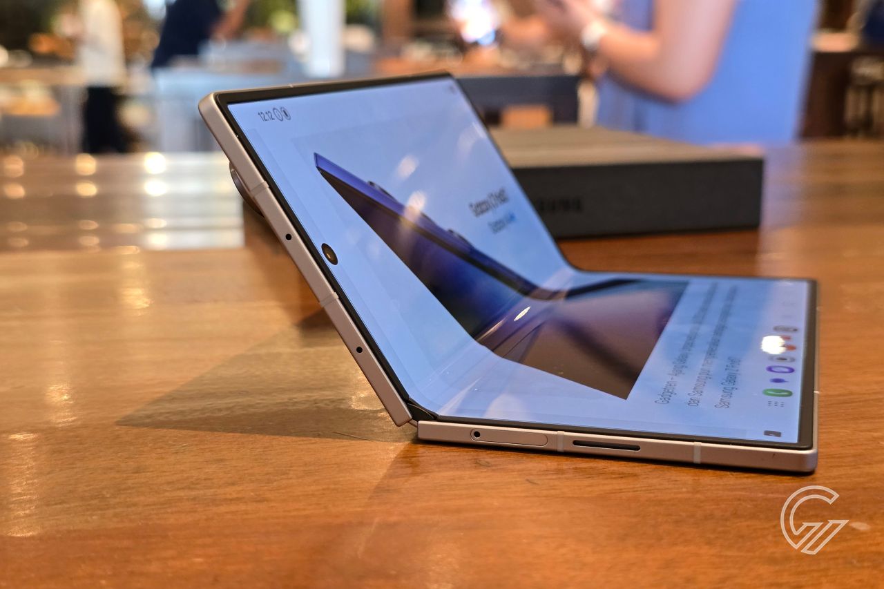 Samsung Galaxy Z Fold7 - Engsel