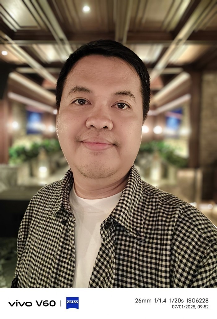 vivo-V60-Selfie-PortraitMode