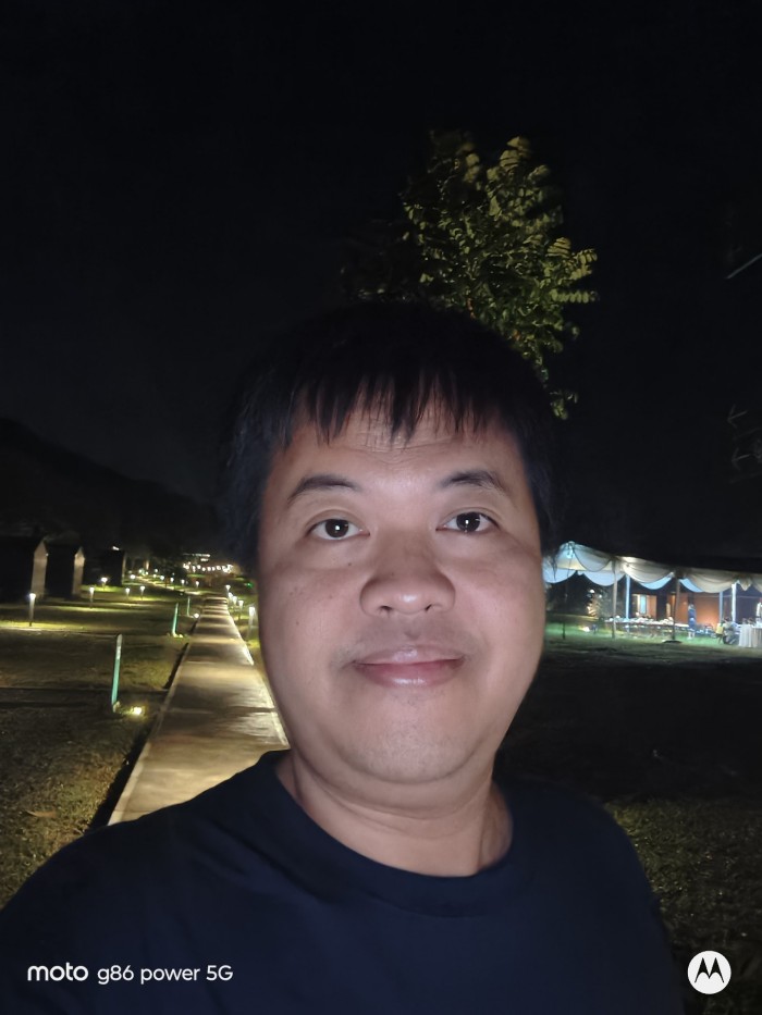 Moto-G86-Power-Selfie-Malam-Auto_1920x1440