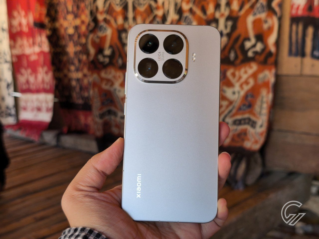 Xiaomi-15T-Pro-Back-DesaAdat3