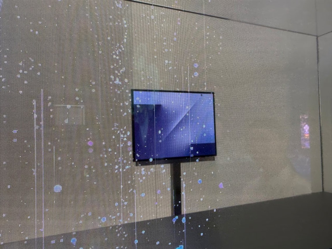 Samsung Pamerkan Prototipe Tri-Fold Pertamanya, Bisa Dilipat Dua Kali!
