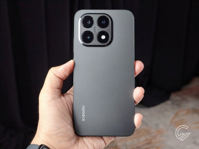 Xiaomi-15T-Black-Back-Center