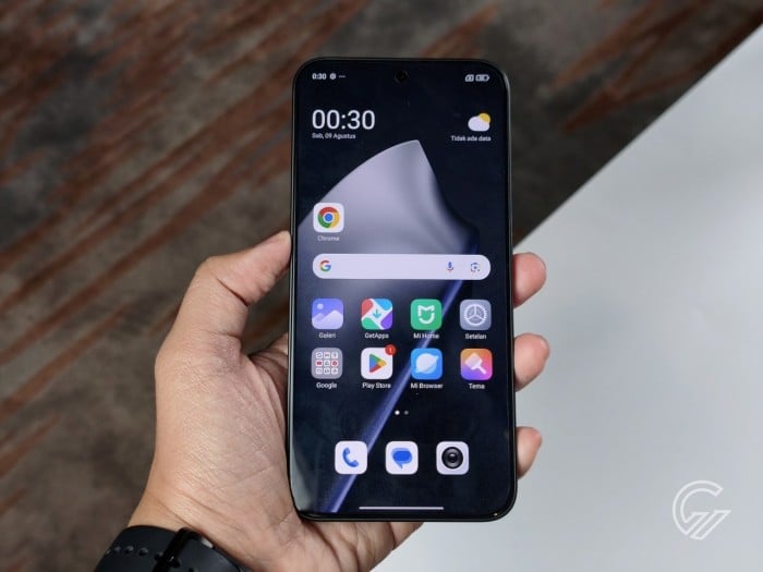 Xiaomi-15T-Black-Display