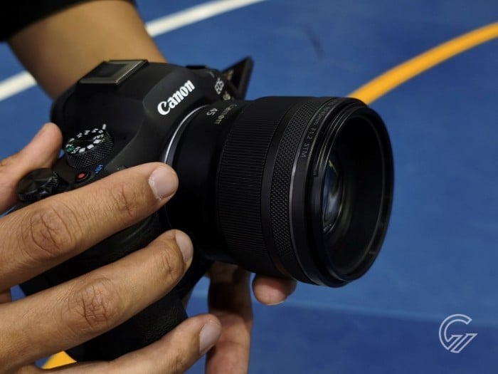 Lensa-Canon-RF45mm-5