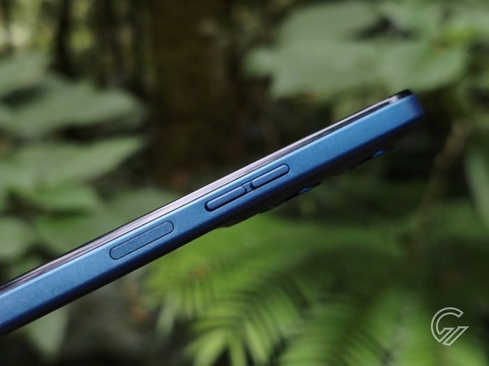 moto-G06-Power-RightSide