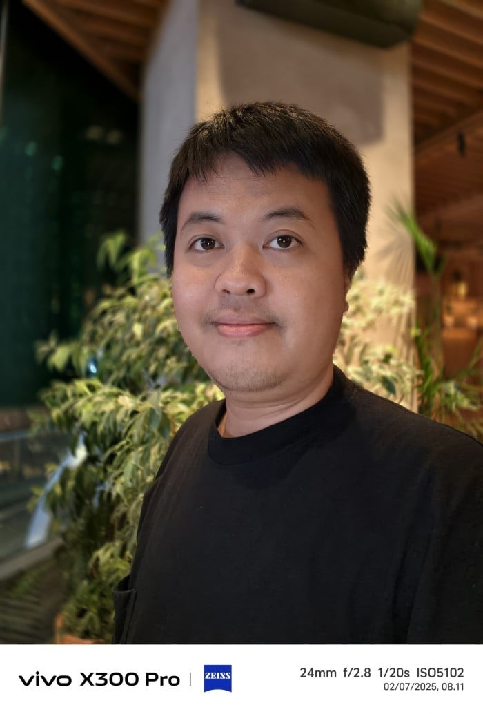 vivo-X300-Pro-SelfieMalam-Portrait