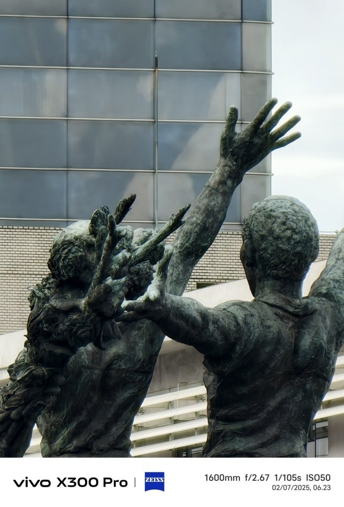 vivo-X300-Pro-TeleconverterKit-1600mm