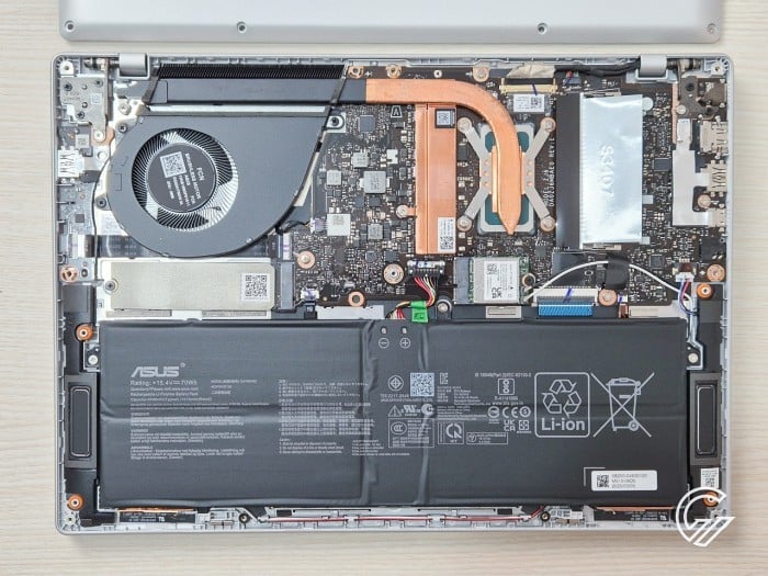 Review ASUS Vivobook S14 (S3047CA) (11)